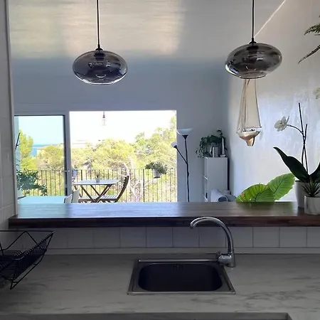 Apartamento Con Terraza Y Vistas En *